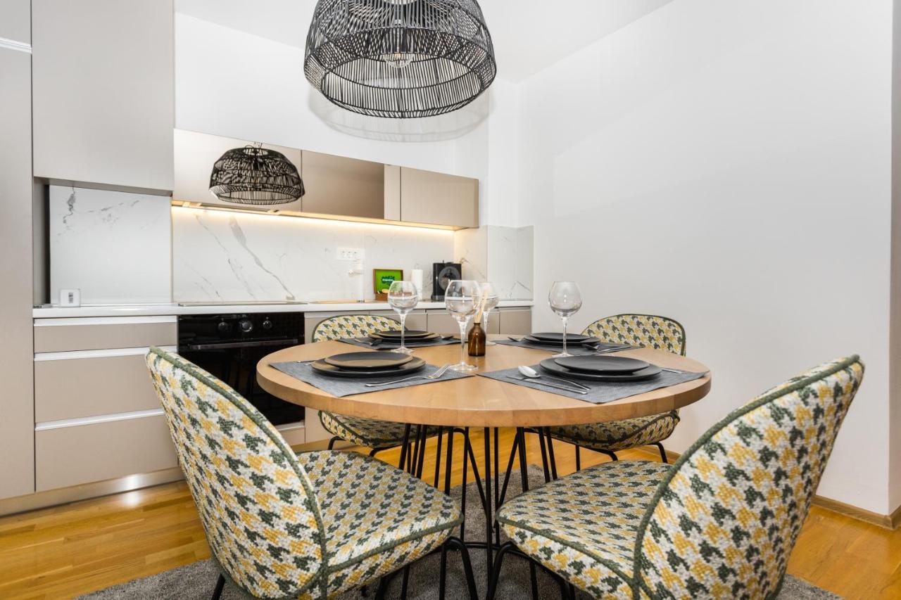 Art Of Living Luxury Suite Three Сараево Экстерьер фото